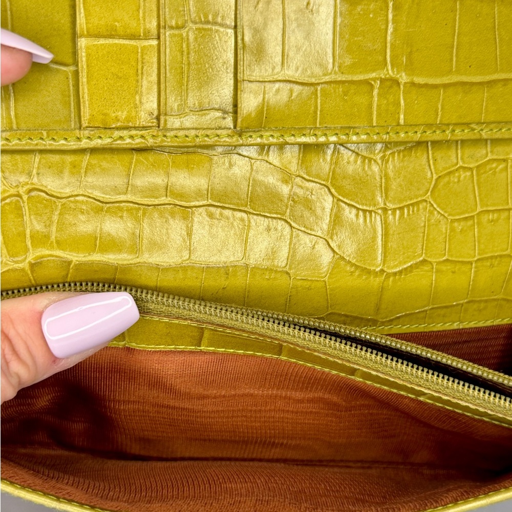 Salvatore Ferragamo Croc Embossed Leather Wallet – Pale Green Pattern - Picture 10 of 10